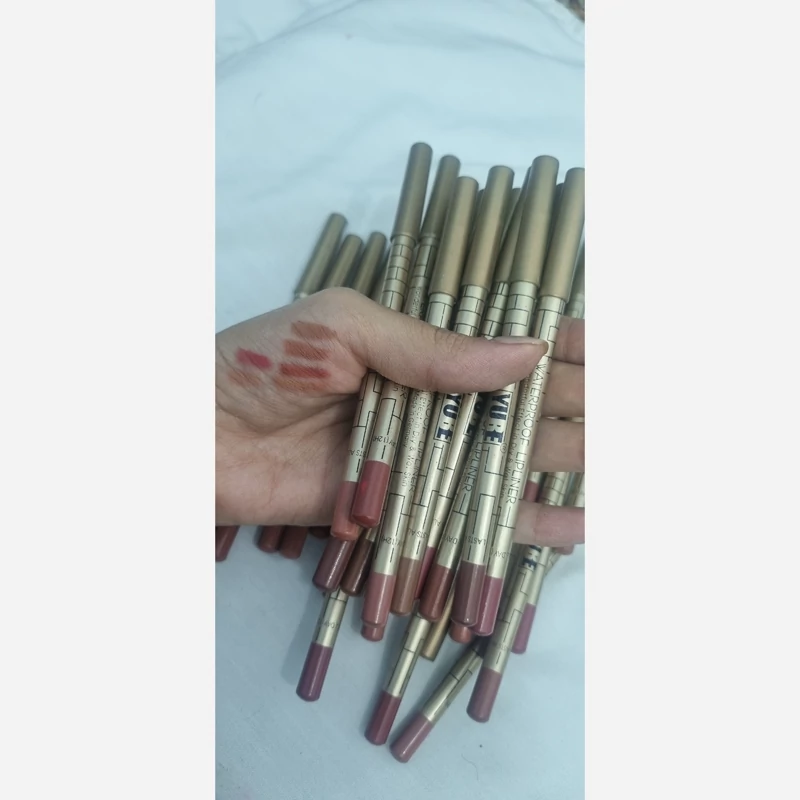 خط لب عالی